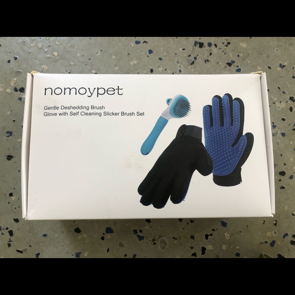 Pet gentle deshedding brush glove slicker brush